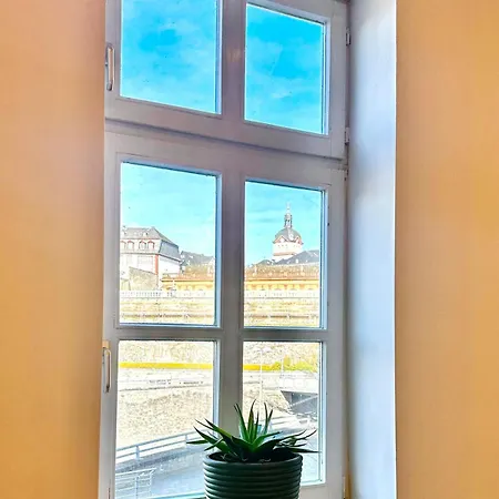 Appartement Castle View 3 *