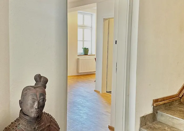 Castle View 3 Apartment *